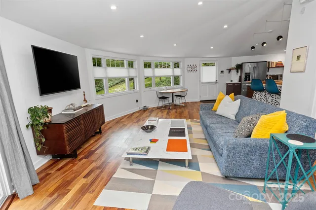 $450,000 | 826 Town Mountain Road, Asheville, NC 28804