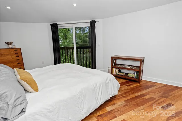 $450,000 | 826 Town Mountain Road, Asheville, NC 28804