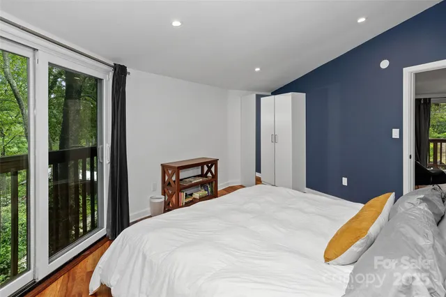 $450,000 | 826 Town Mountain Road, Asheville, NC 28804