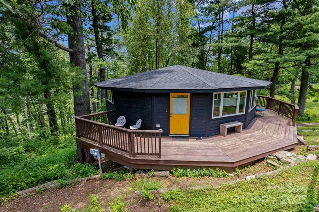 $450,000 | 826 Town Mountain Road, Asheville, NC 28804