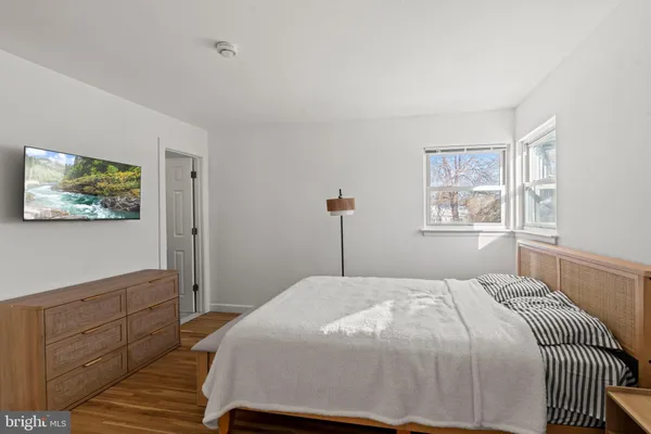 $4,950 | 209 Front Street, Mount Holly, NJ 08060