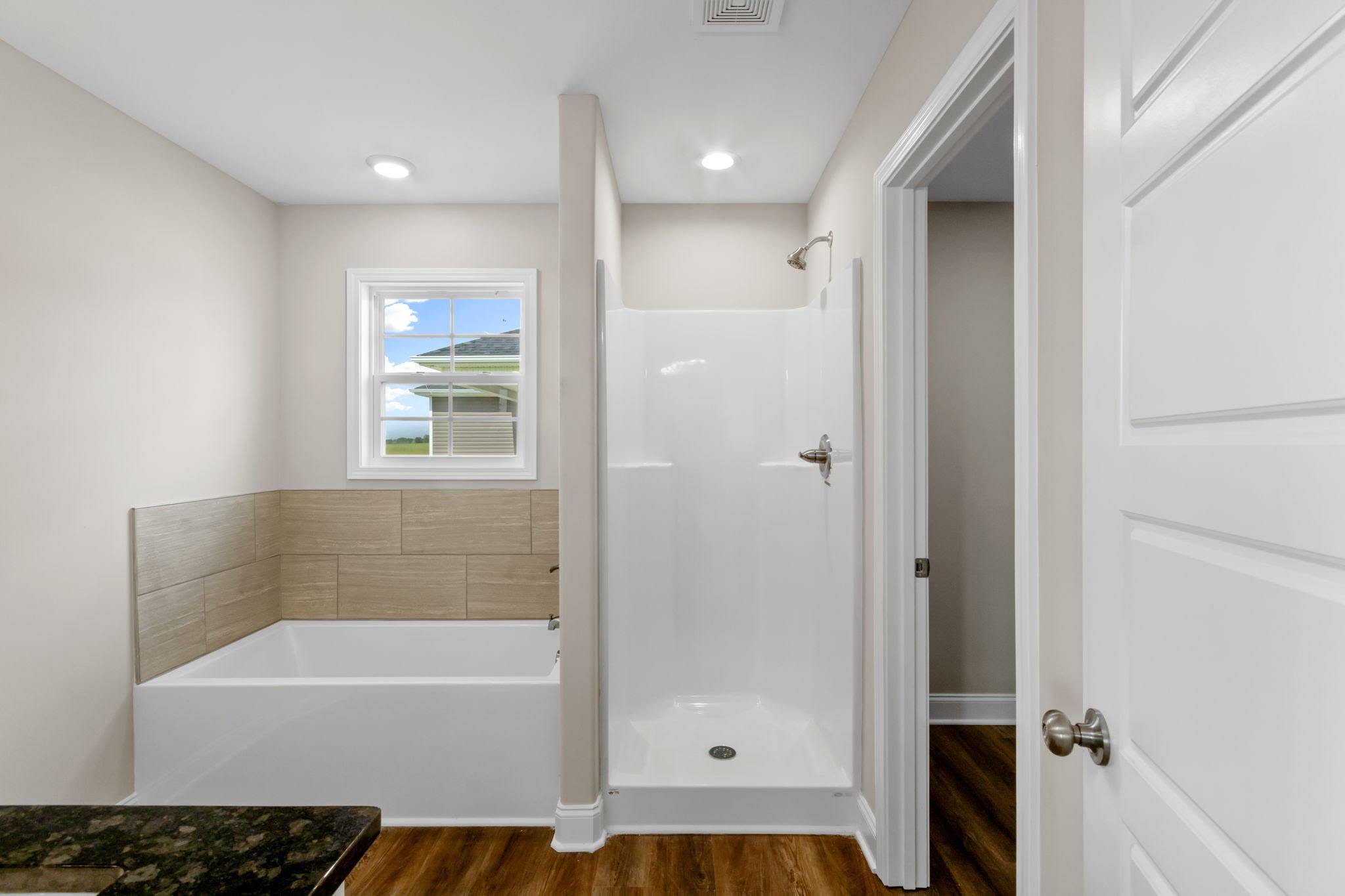 709 Victoria Way Franklin, KY 42134 - Photo 6 of 7 a bathroom with a bathtub and a shower