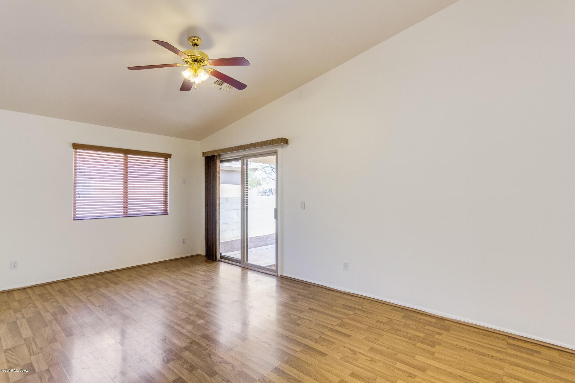8313 South Bainbridge Road Tucson, AZ 85747 - Photo 8 of 21 Gallery Image 8