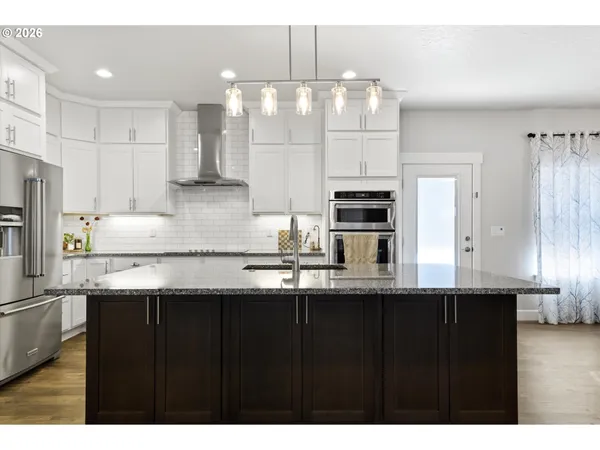 $515,000 | 593 Southwest Cottonwood Drive, Hermiston, OR 97838