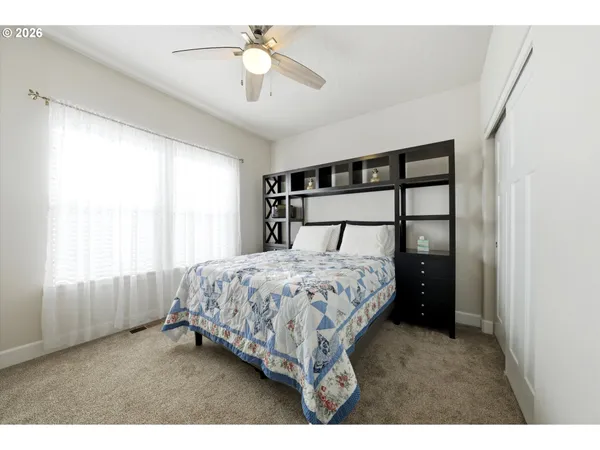 $515,000 | 593 Southwest Cottonwood Drive, Hermiston, OR 97838