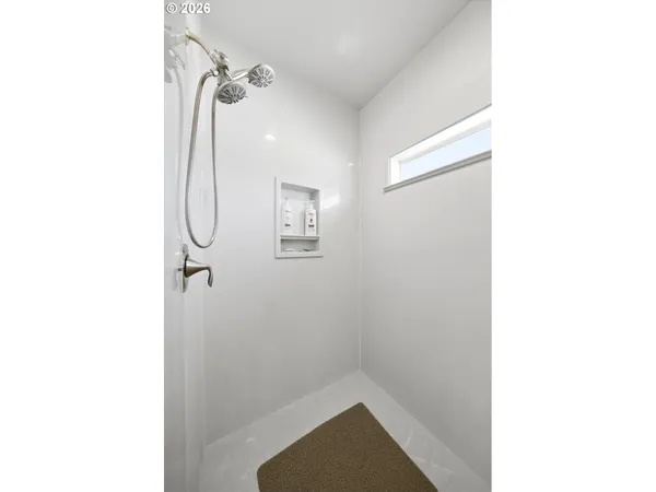 $515,000 | 593 Southwest Cottonwood Drive, Hermiston, OR 97838