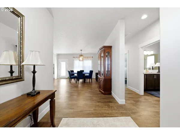 $515,000 | 593 Southwest Cottonwood Drive, Hermiston, OR 97838