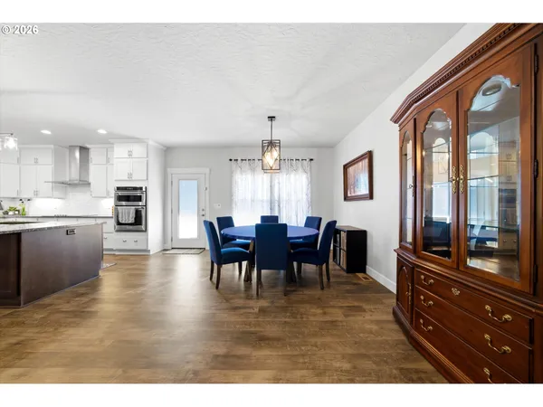 $515,000 | 593 Southwest Cottonwood Drive, Hermiston, OR 97838