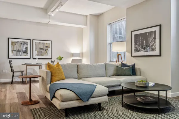 $3,500 | 875 Sansom Street, Unit 828, Philadelphia, PA 19107