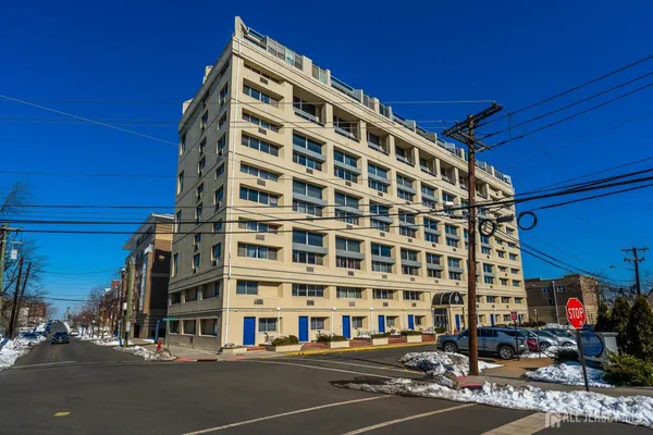 $310,000 | 40 Fayette Street, Unit 64, Perth Amboy, NJ 08861