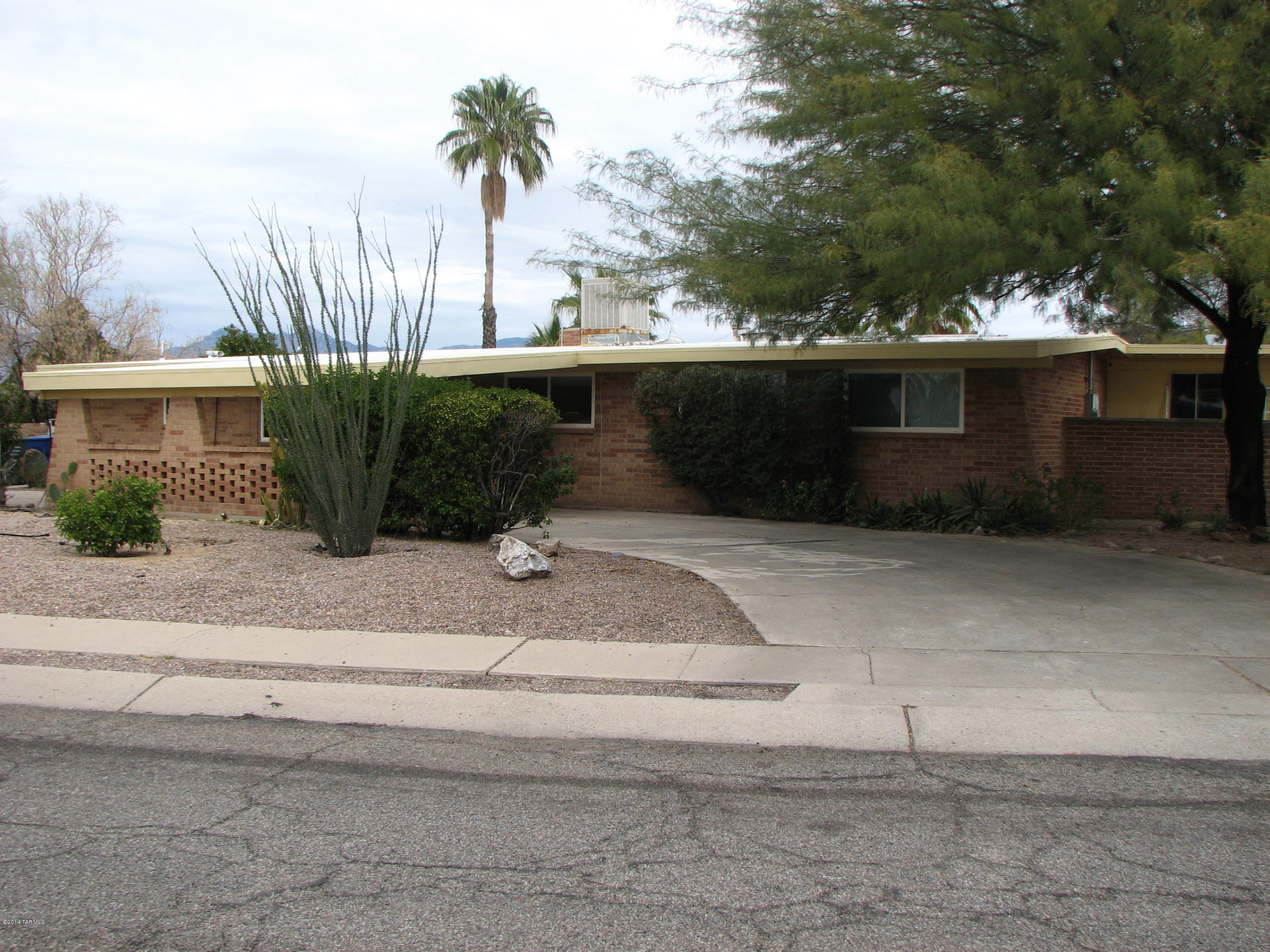 7426 East Random Ridge Drive Tucson, AZ 85710 - Photo 11 of 18