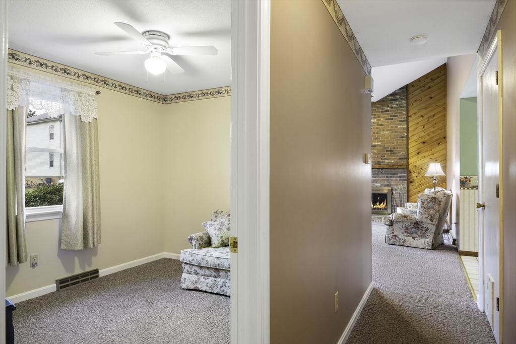 73 Gardner Road Chicopee, MA 01013 - Photo 10 of 31