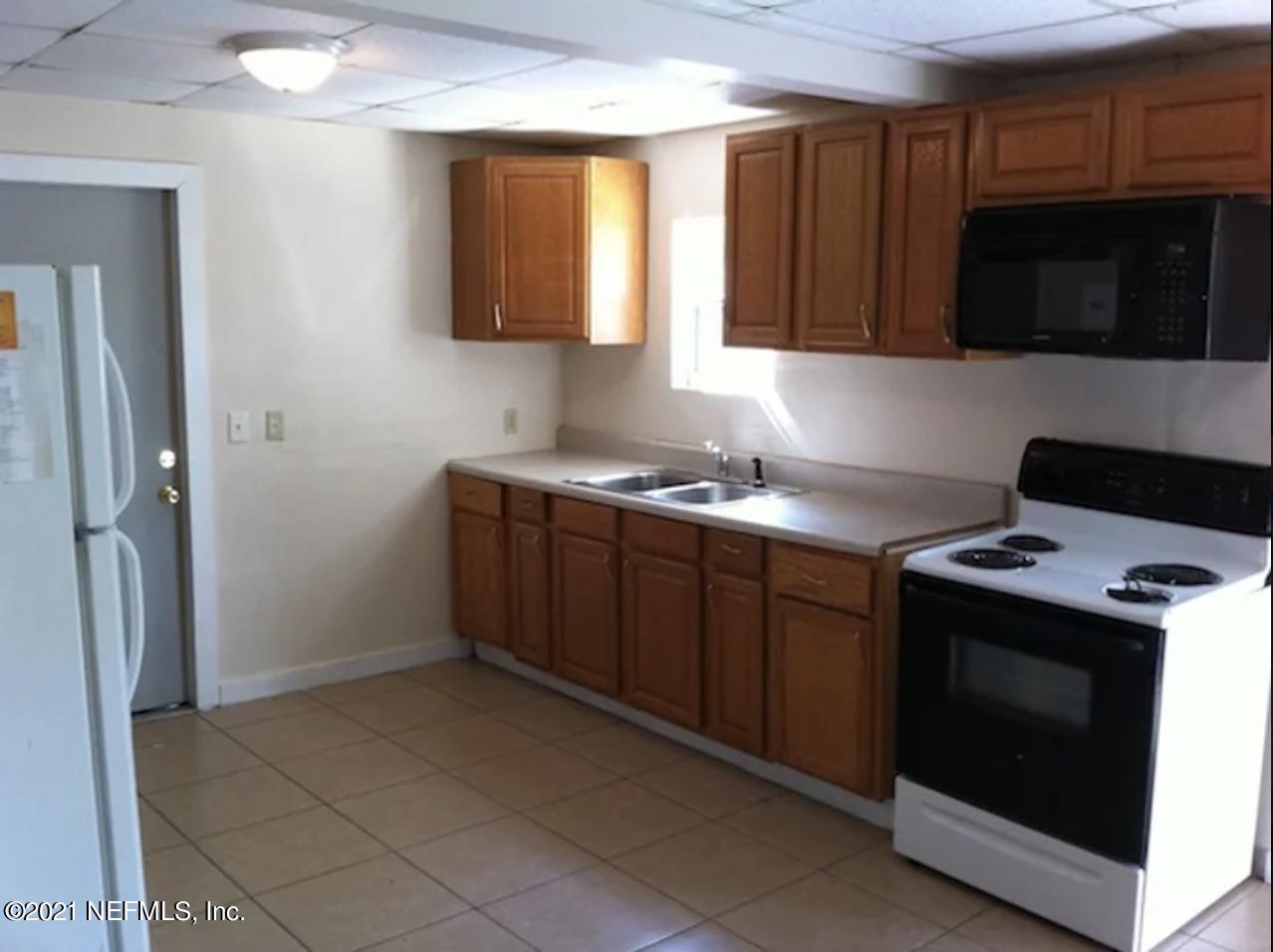 324 Bird Road Jacksonville, FL 32218 - Photo 10 of 13 Bird rd kitchenb