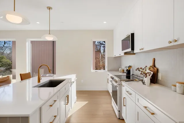 $1,029,000 | 3524 Gonzales Street, Unit 1A, Austin, TX 78702