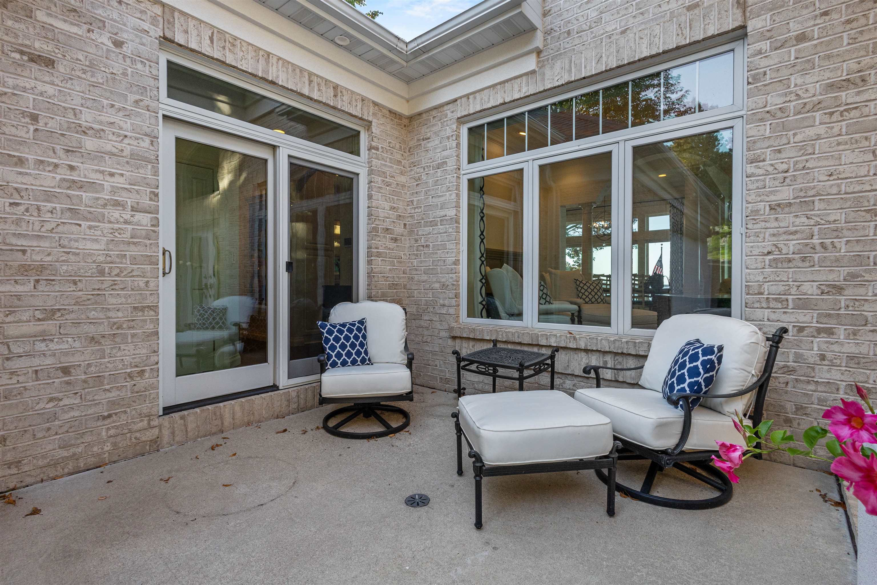 5881 Shore Acres Road Green Bay, WI 54311 - Photo 6 of 90