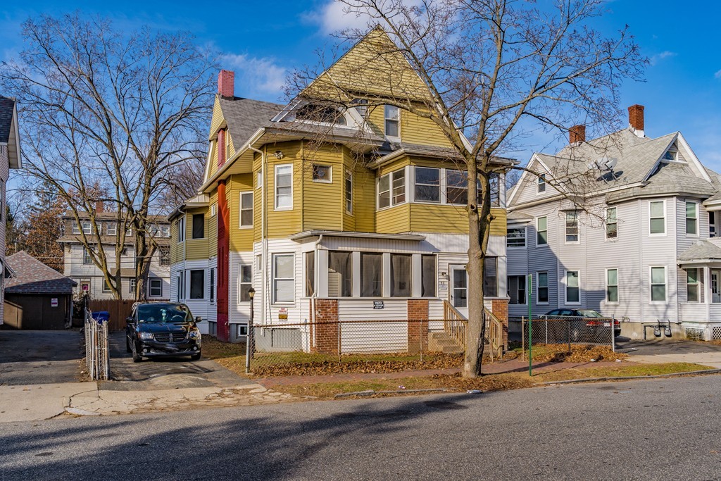 48 Euclid Avenue Springfield, MA 01108 - Photo 2 of 24 Gallery Image 2