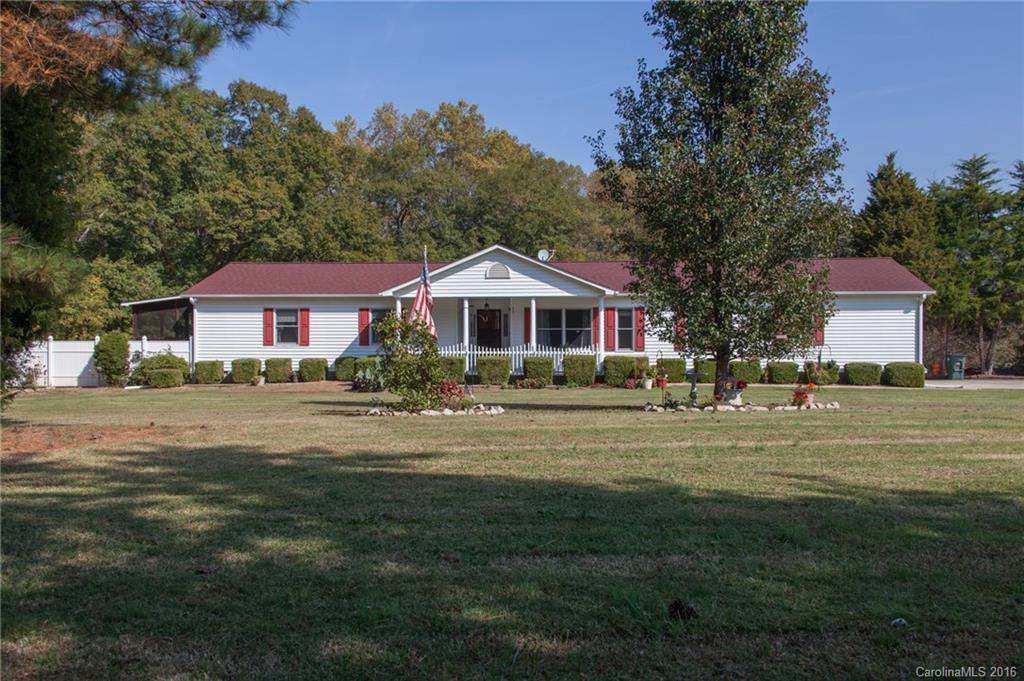 168 State Rd S-46-27 Clover, SC 29710 - Photo 1 of 24
