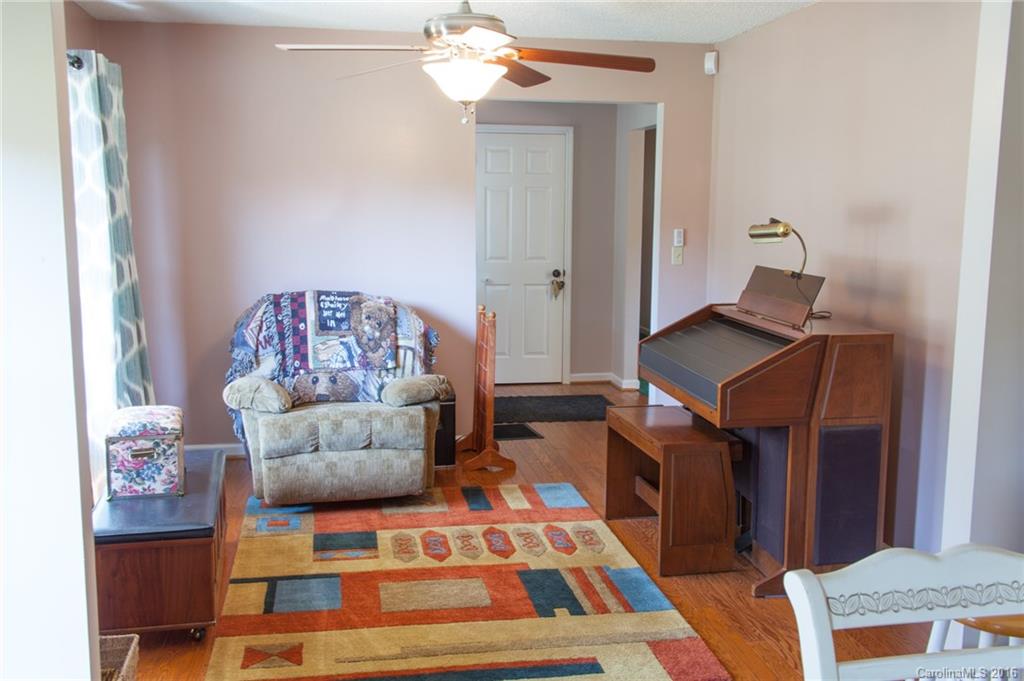 168 State Rd S-46-27 Clover, SC 29710 - Photo 4 of 24