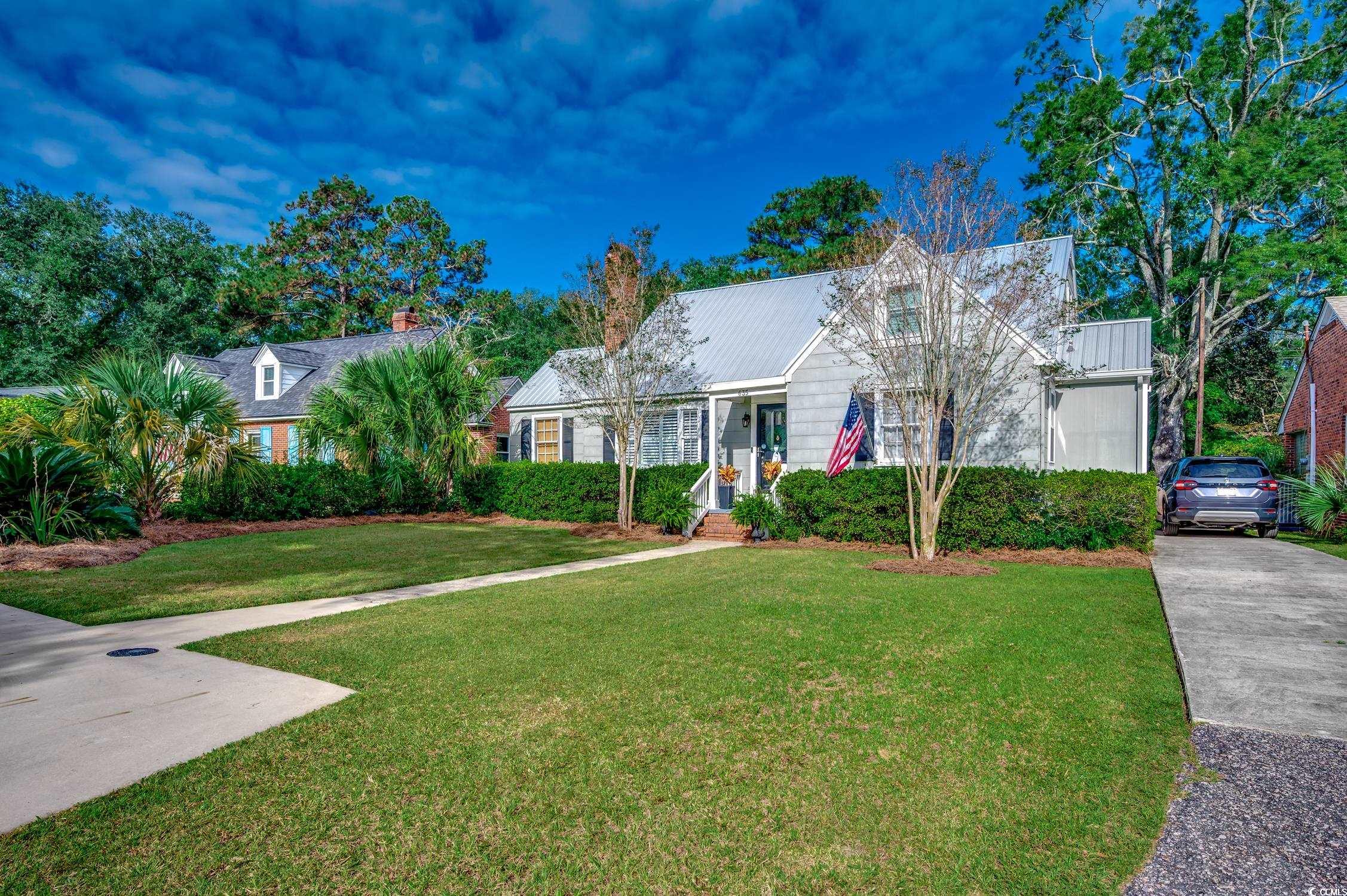 635 Magnolia Drive Georgetown, SC 29440 - Photo 2 of 40