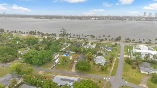 $299,000 | 757 Alcazar Avenue, Ormond Beach, FL 32174