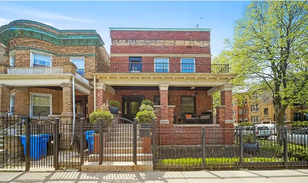 $3,495 | 1067 West Balmoral Avenue, Unit 2, Chicago, IL 60640