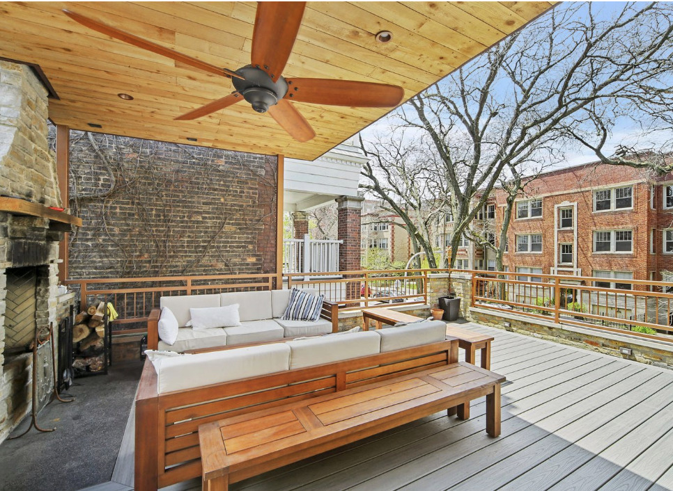 1067 West Balmoral Avenue, Unit 2 Chicago, IL 60640 - Photo 14 of 15 a outdoor space with patio area