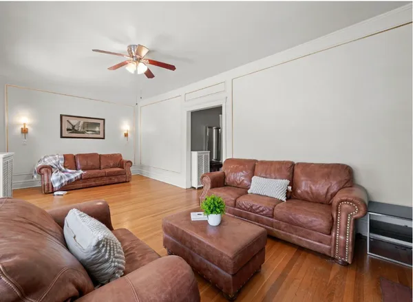 $3,495 | 1067 West Balmoral Avenue, Unit 2, Chicago, IL 60640