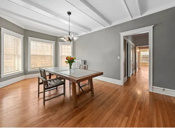$3,495 | 1067 West Balmoral Avenue, Unit 2, Chicago, IL 60640