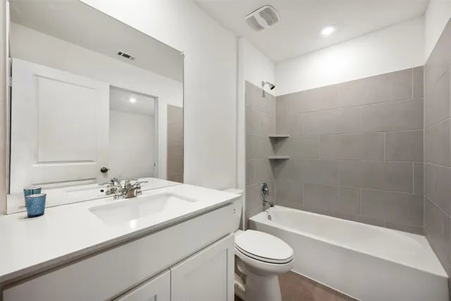 $2,100 | 954 Soapstone Pass, Maxwell, TX 78656