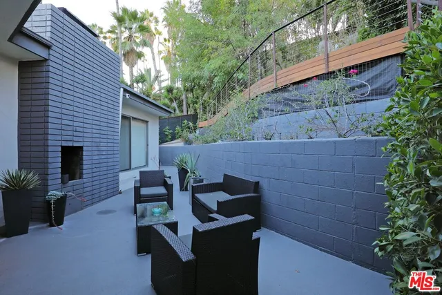 $7,500 | 6767 Whitley Terrace, Los Angeles, CA 90068