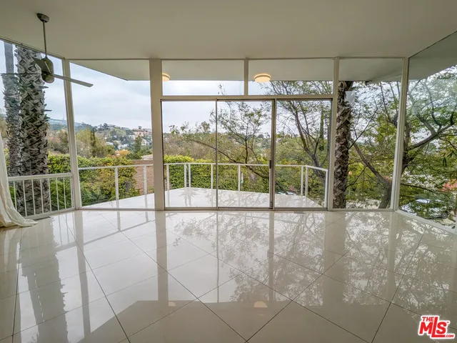 $7,500 | 6767 Whitley Terrace, Los Angeles, CA 90068