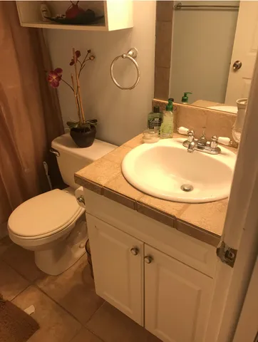 $1,900 | 1830 Abbey Road, Unit 105, West Palm Beach, FL 33415