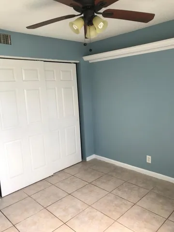 $1,900 | 1830 Abbey Road, Unit 105, West Palm Beach, FL 33415