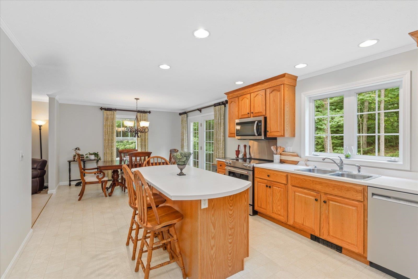 48 Greenleaf Road Sharon, NH 03458 - Photo 8 of 40
