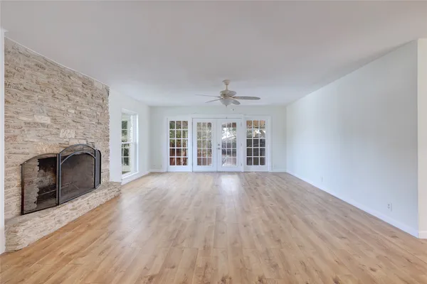 $2,500 | 8835 Tallwood Drive, Austin, TX 78759