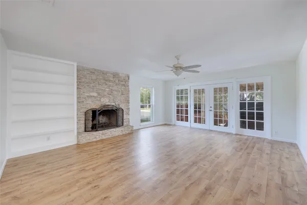 $2,500 | 8835 Tallwood Drive, Austin, TX 78759