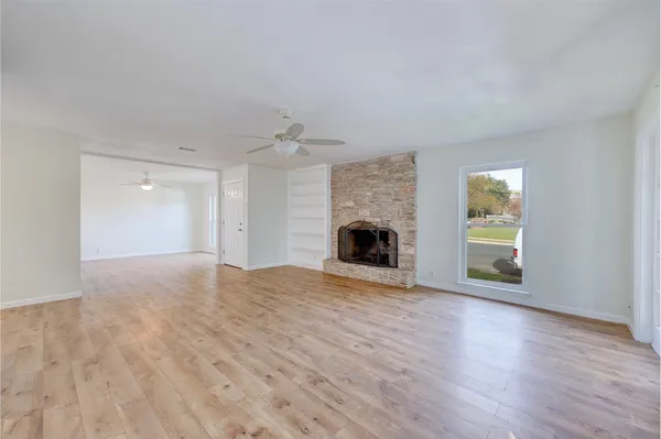 $2,500 | 8835 Tallwood Drive, Austin, TX 78759