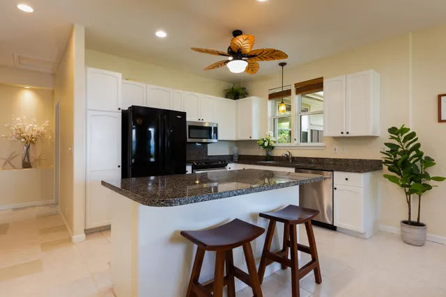 $1,485,000 | 75-6206 Nakukui Drive, Kailua-Kona, HI 96740