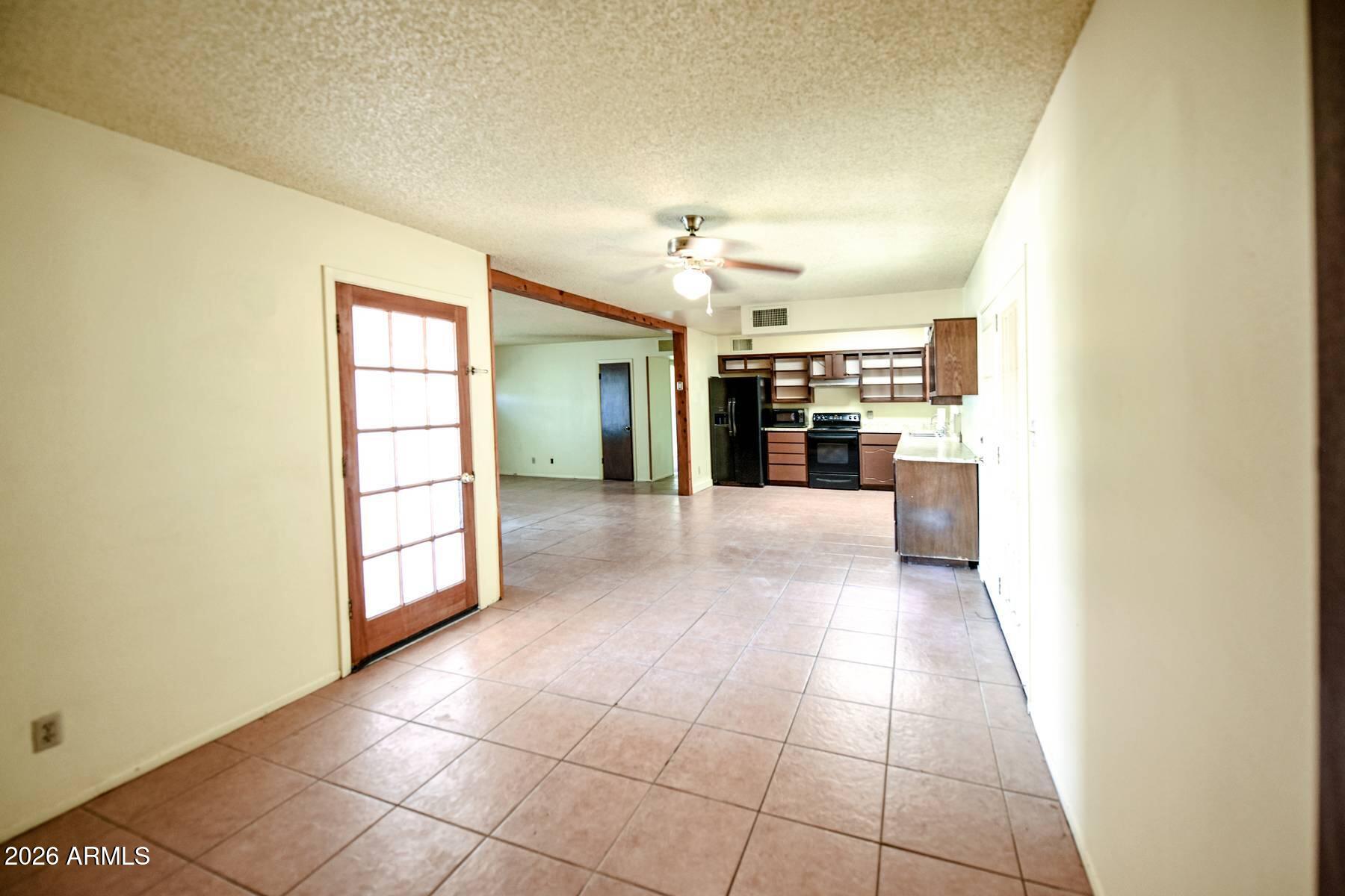 8440 South Springfield Road Globe, AZ 85501 - Photo 12 of 47 DINING1