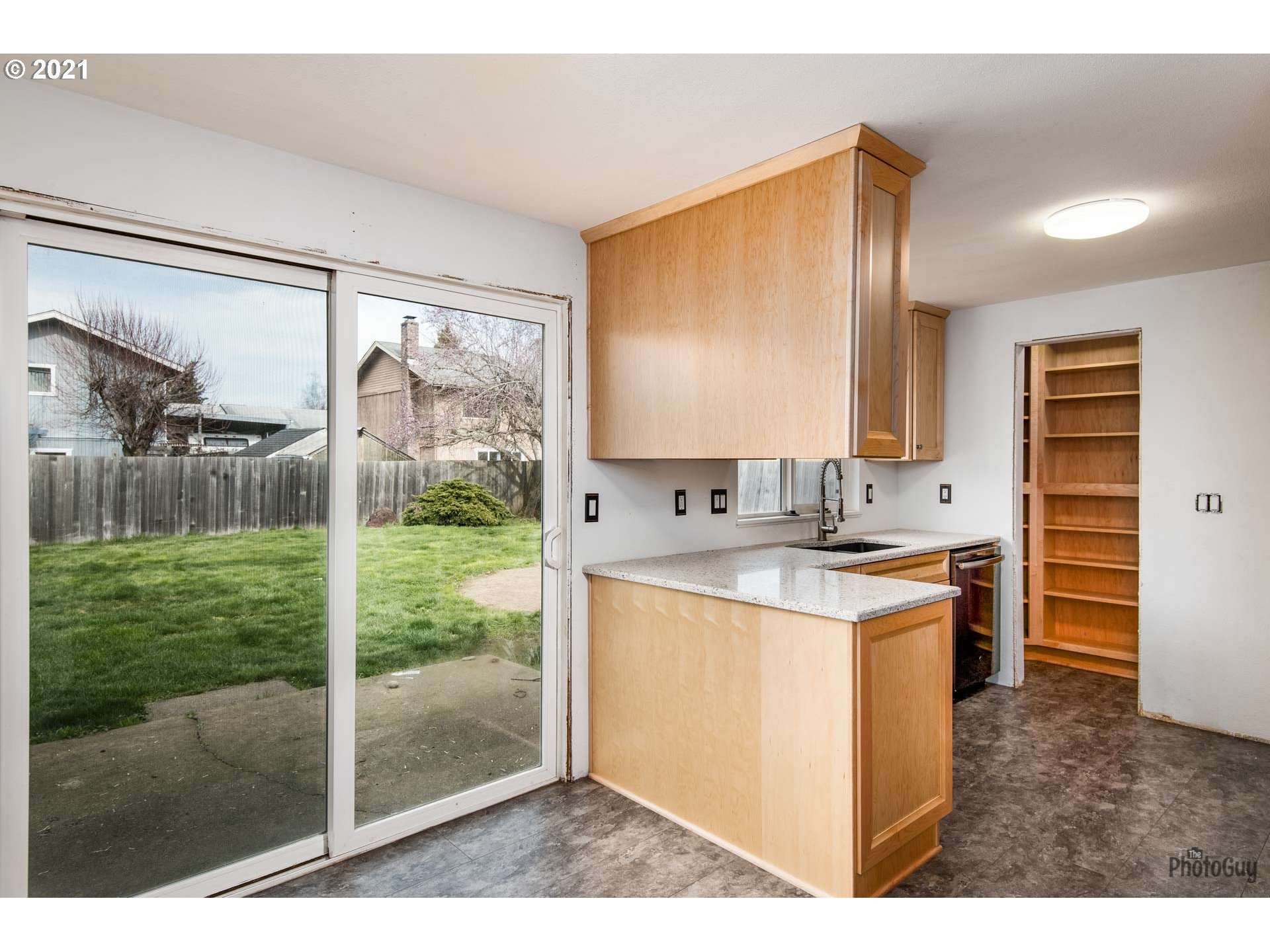 7150 B Street Springfield, OR 97478 - Photo 11 of 24