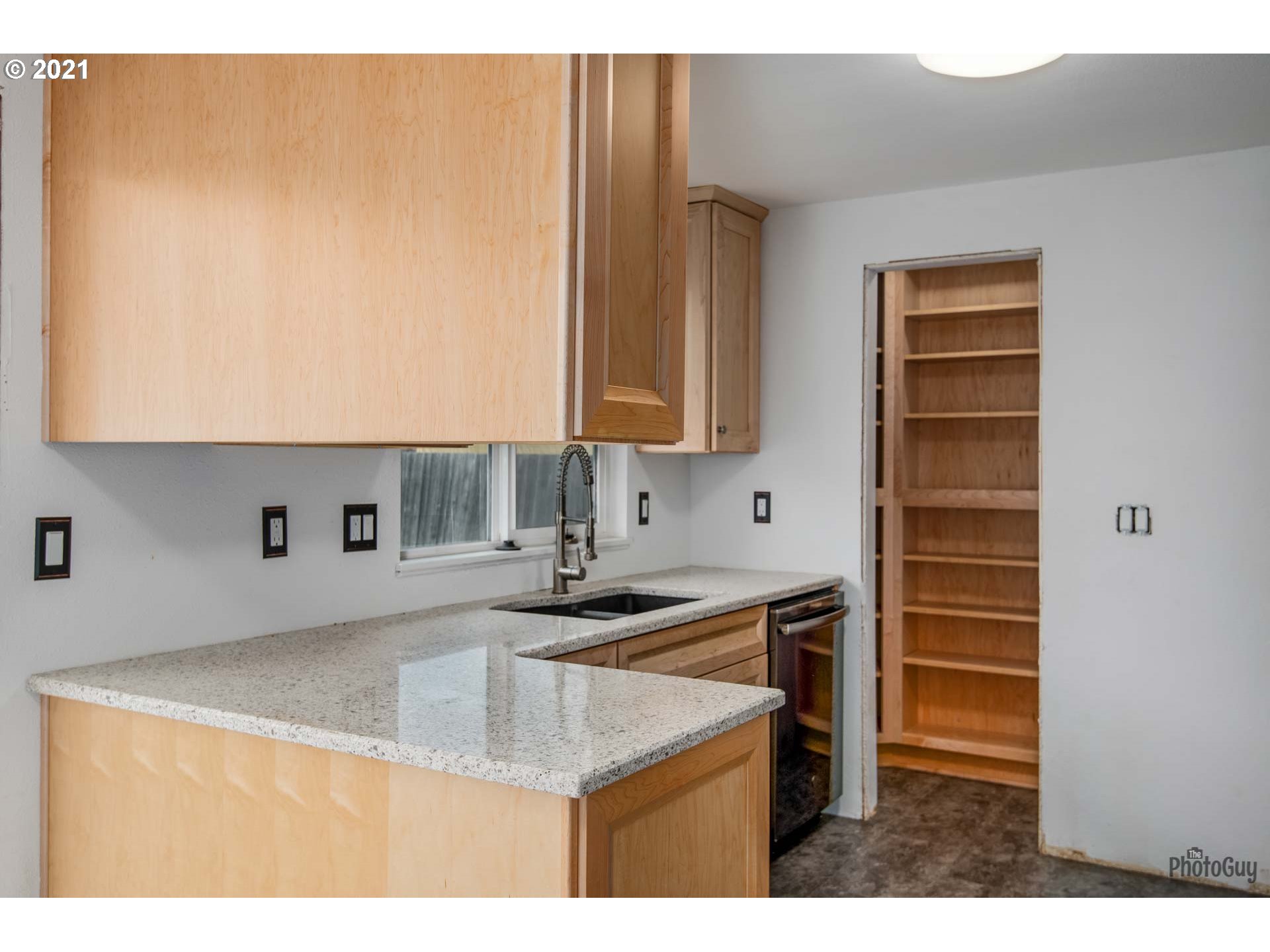 7150 B Street Springfield, OR 97478 - Photo 12 of 24