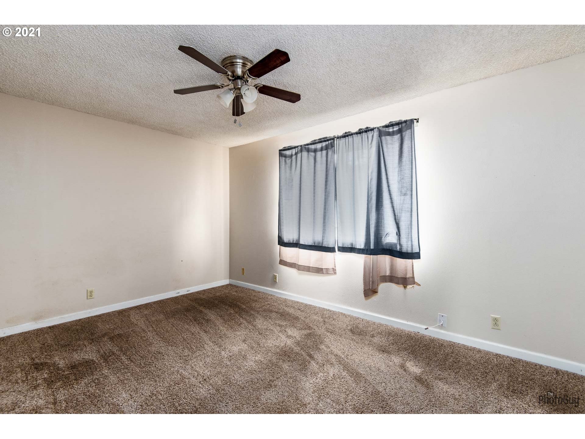 7150 B Street Springfield, OR 97478 - Photo 16 of 24