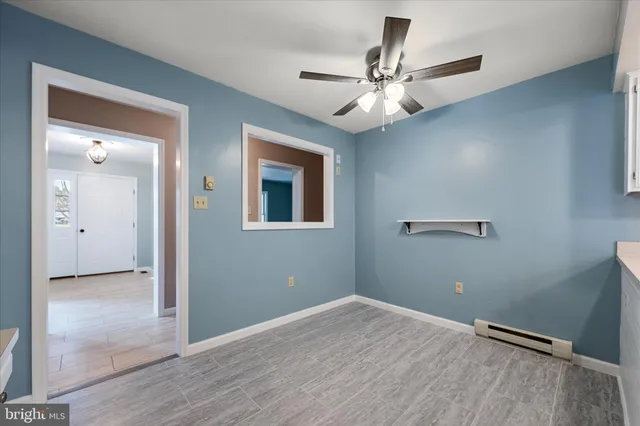 a view of empty room with window