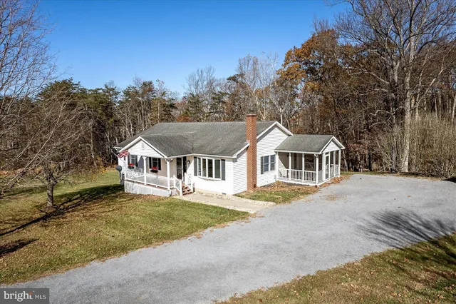 $360,000 | 159 Mountain Laurel Drive, Berkeley Springs, WV 25411