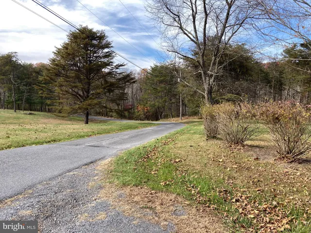 $360,000 | 159 Mountain Laurel Drive, Berkeley Springs, WV 25411