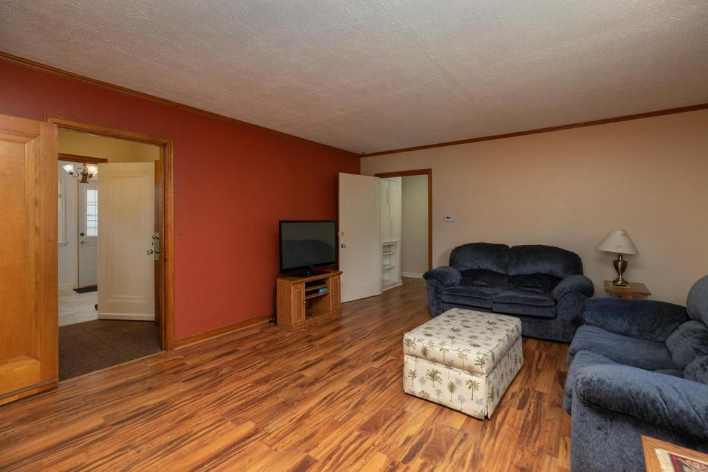 1414 3 1/2 Street Southeast Rochester, MN 55904 - Photo 7 of 49 Gallery Image 7