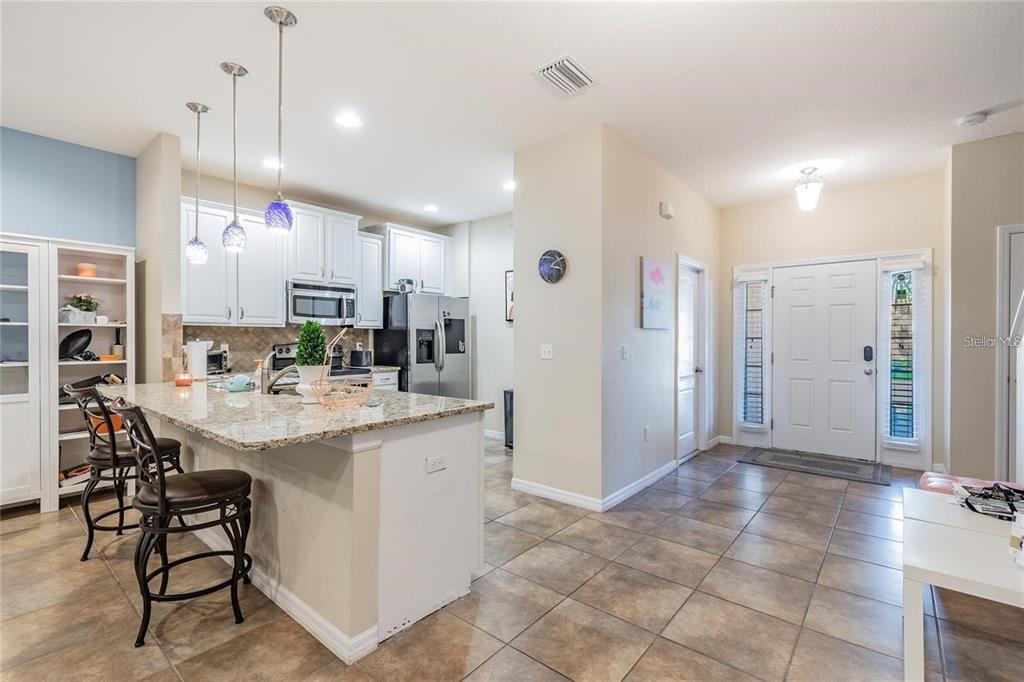 8305 Pine River Road Tampa, FL 33637 - Photo 4 of 24 Gallery Image 4