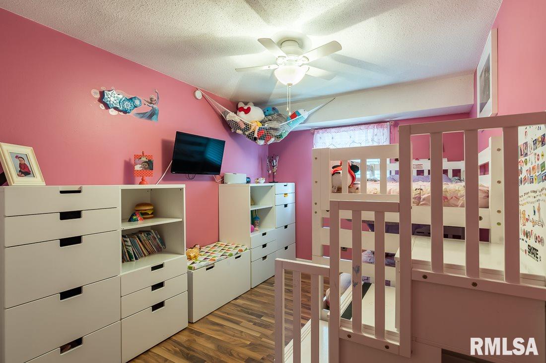 3369 Greenfield Road Bettendorf, IA 52722 - Photo 8 of 14 Gallery Image 8