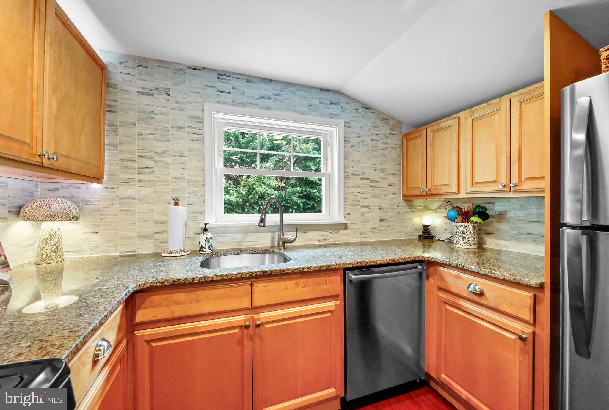396 Tansboro Road Berlin, NJ 08009 - Photo 8 of 33