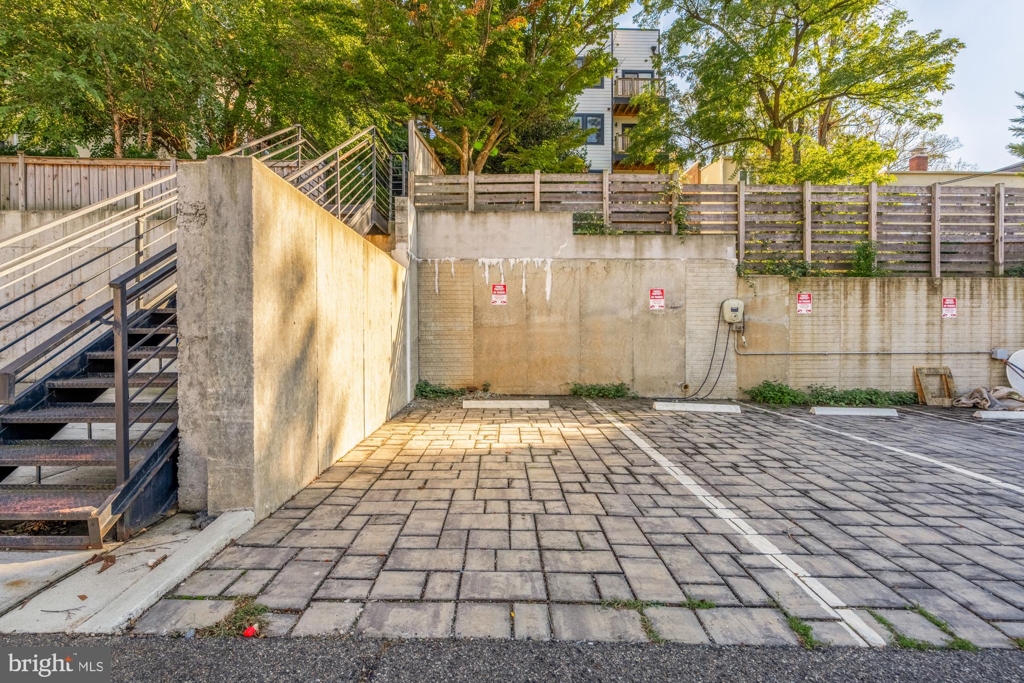 4017 Davis Place Northwest, Unit 8 Washington, DC 20007 - Photo 24 of 28 a view of a backyard